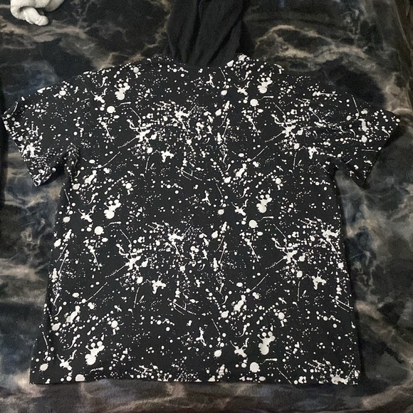 BLACK AND WHITE SAVAGE BUTTON UP - Picture 4 of 4